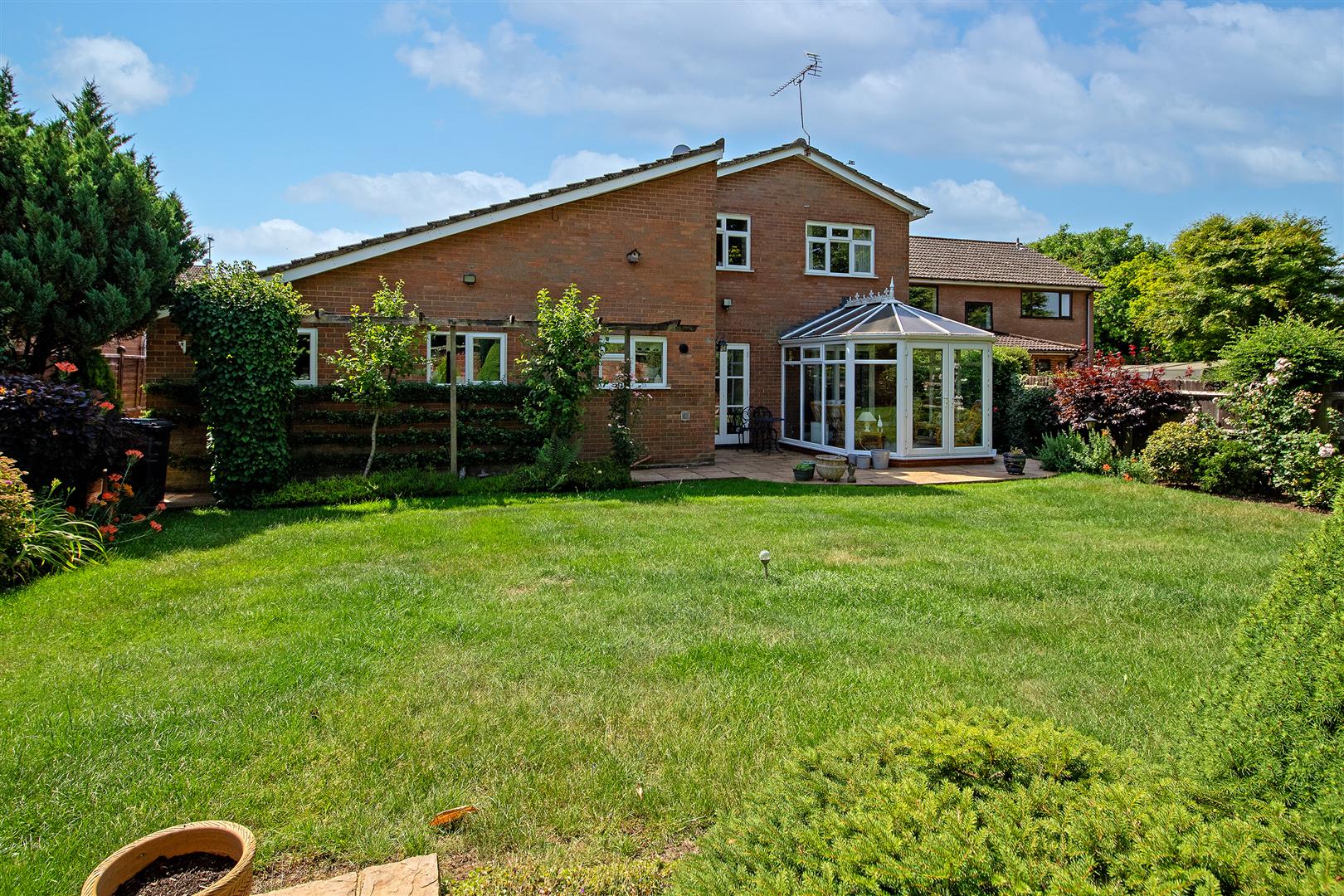 Beech Way, Wheathampstead, St. Albans - photo 21